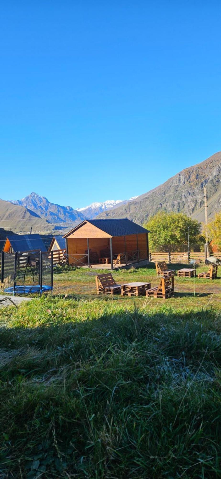 Ferienwohnung Misty Rocks Kazbegi Exterior foto